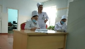 Врачам больницы Туркменабада запретили покидать рабочее место