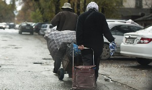 Пандемия запустила новую волну бедности в Кыргызстане и в мире