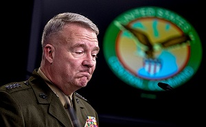 Американский генерал Фрэнк Маккензи не признает личной ответственности за авиаудар по машине с детьми в Афганистане