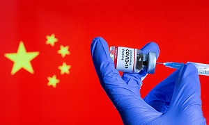 Жаловаться на китайскую вакцину опасно