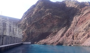 Воды в Нуреке достаточно, но неофициальный лимит электроэнергии в Таджикистане продолжается