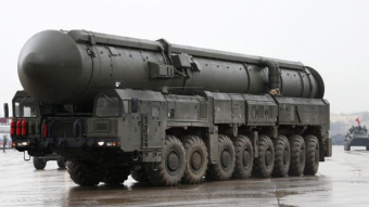 МИД КНР:Россия и США должны сократить свои ядерные арсеналы