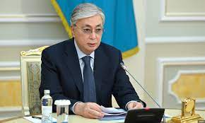 «Назарбаев и его проект Казахстана пали вместе с многовекторностью»