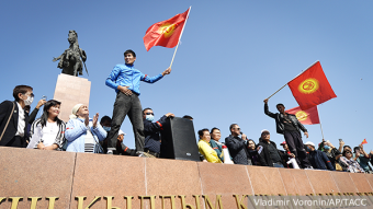 Запад разжигает русофобию в Киргизии