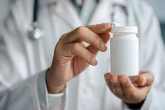 «На любой стадии»: Российские учёные создали лекарство от рака