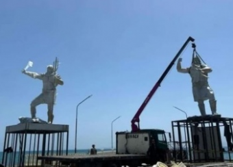 Вместо Ленина - Посейдон