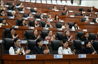 Бакыт Бакетаев: Кыргызстан стал первой страной в мире с женскими округами