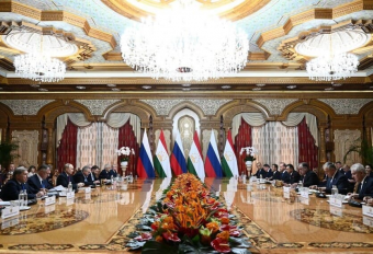 После саммита «Центральная Азия – Россия»: собаки лают, а караван идет