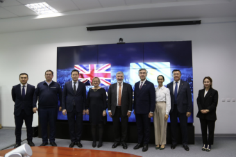 Что стоит за поездкой британского лорда в Казахстан?