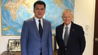 Следующим президентом Казахстана может стать пантюркист Ерлан Карин — эксперт 